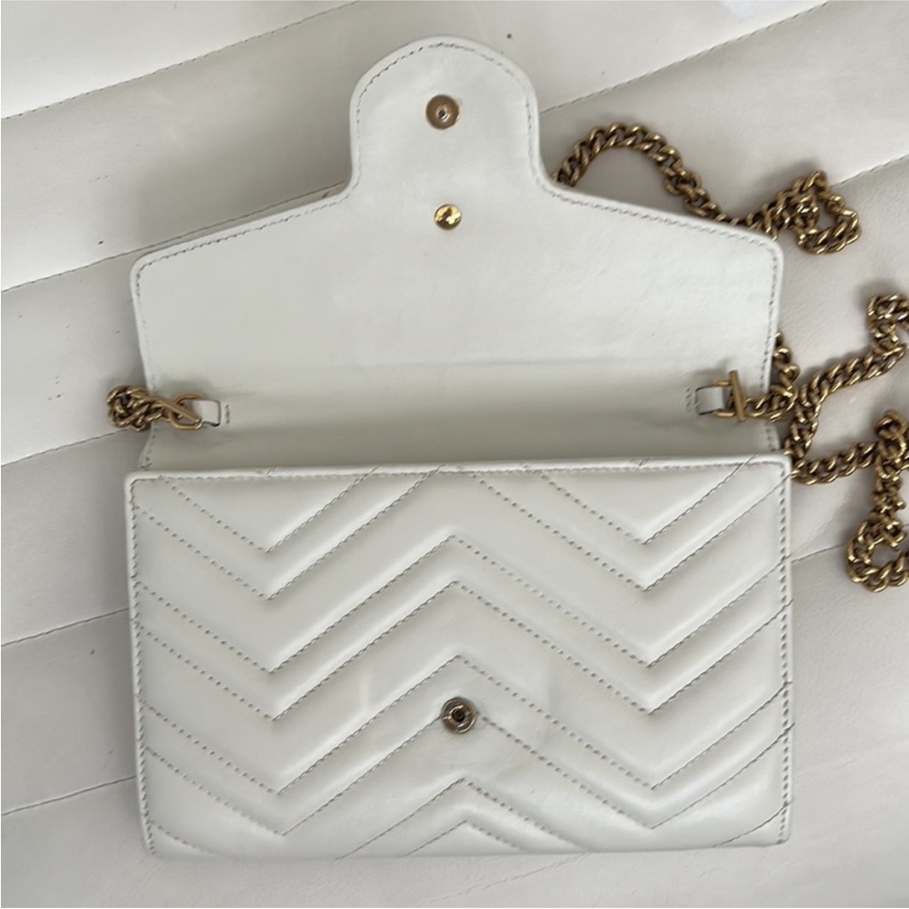 Gucci GG Marmont crossbody bag - Picture 6 of 8